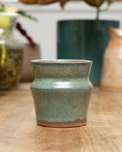 Load image into Gallery viewer, Desk Vase
